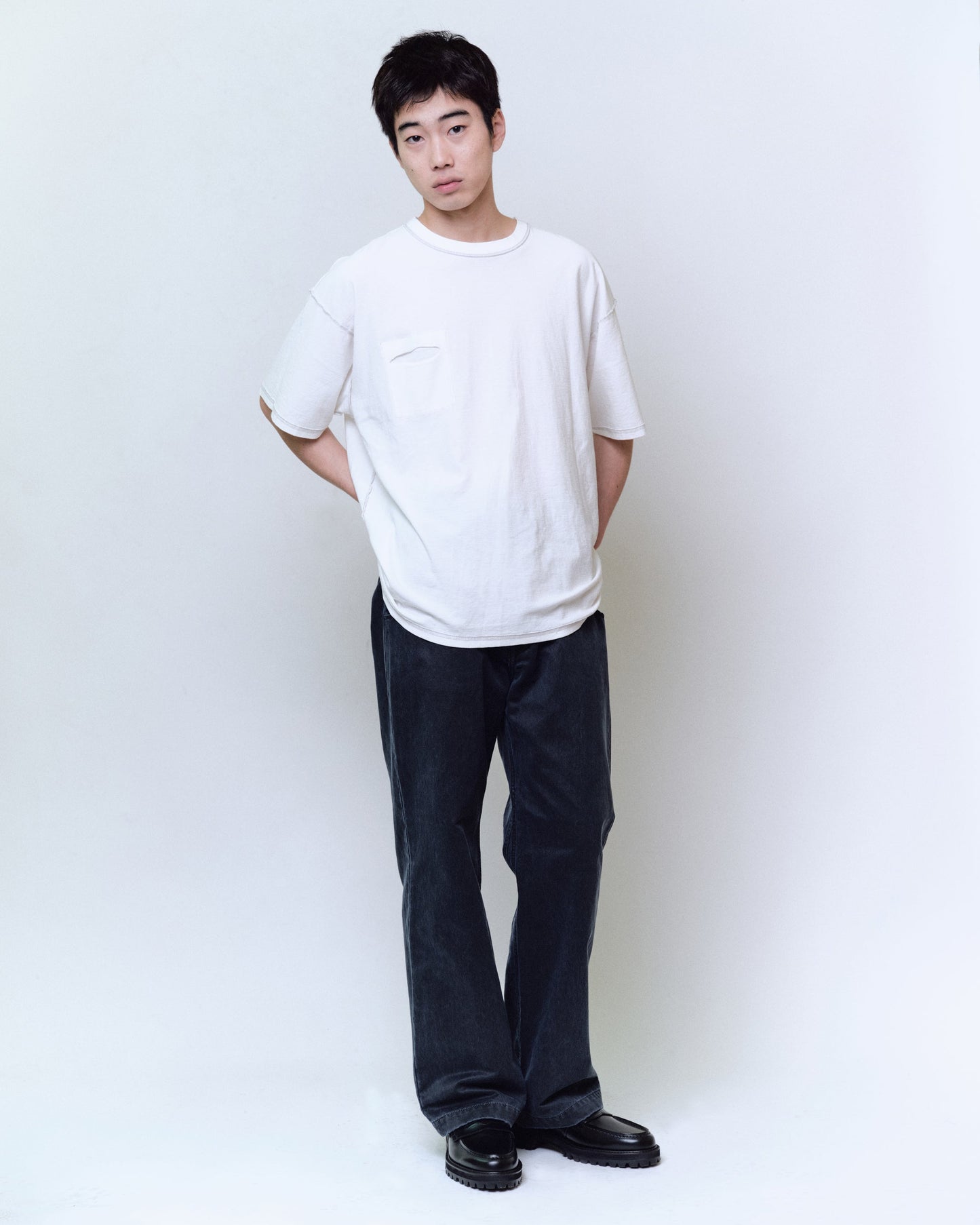 REVERSIBLE LOOSE FIT POCKET TEE