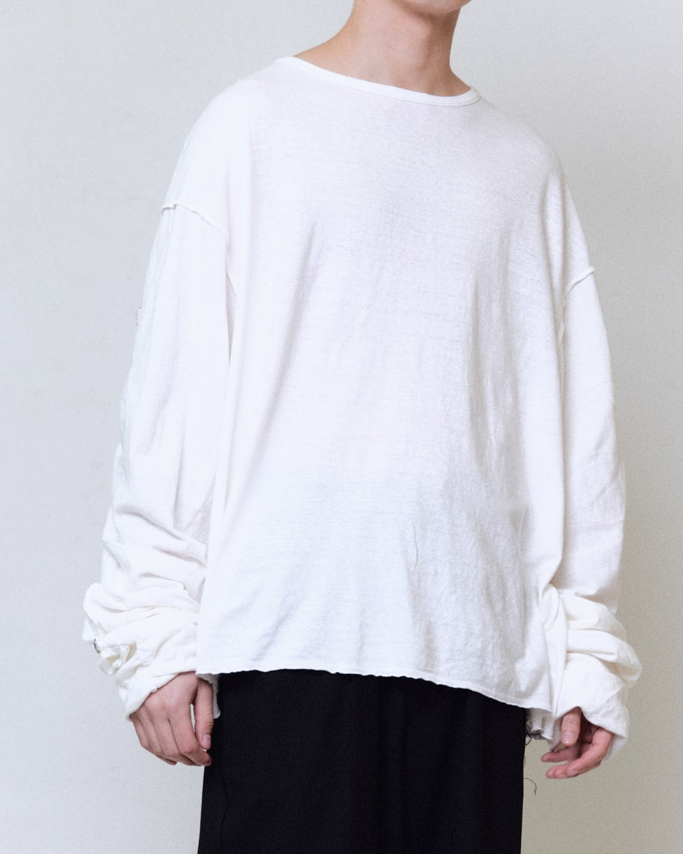 GATHERED LONG SLEEVE TEE : MUSLIN