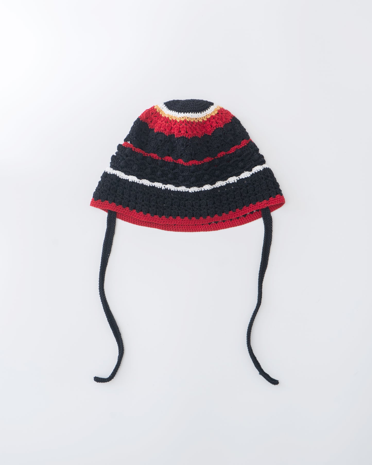 HAND KNITED BUCKET HAT "CONNIE"