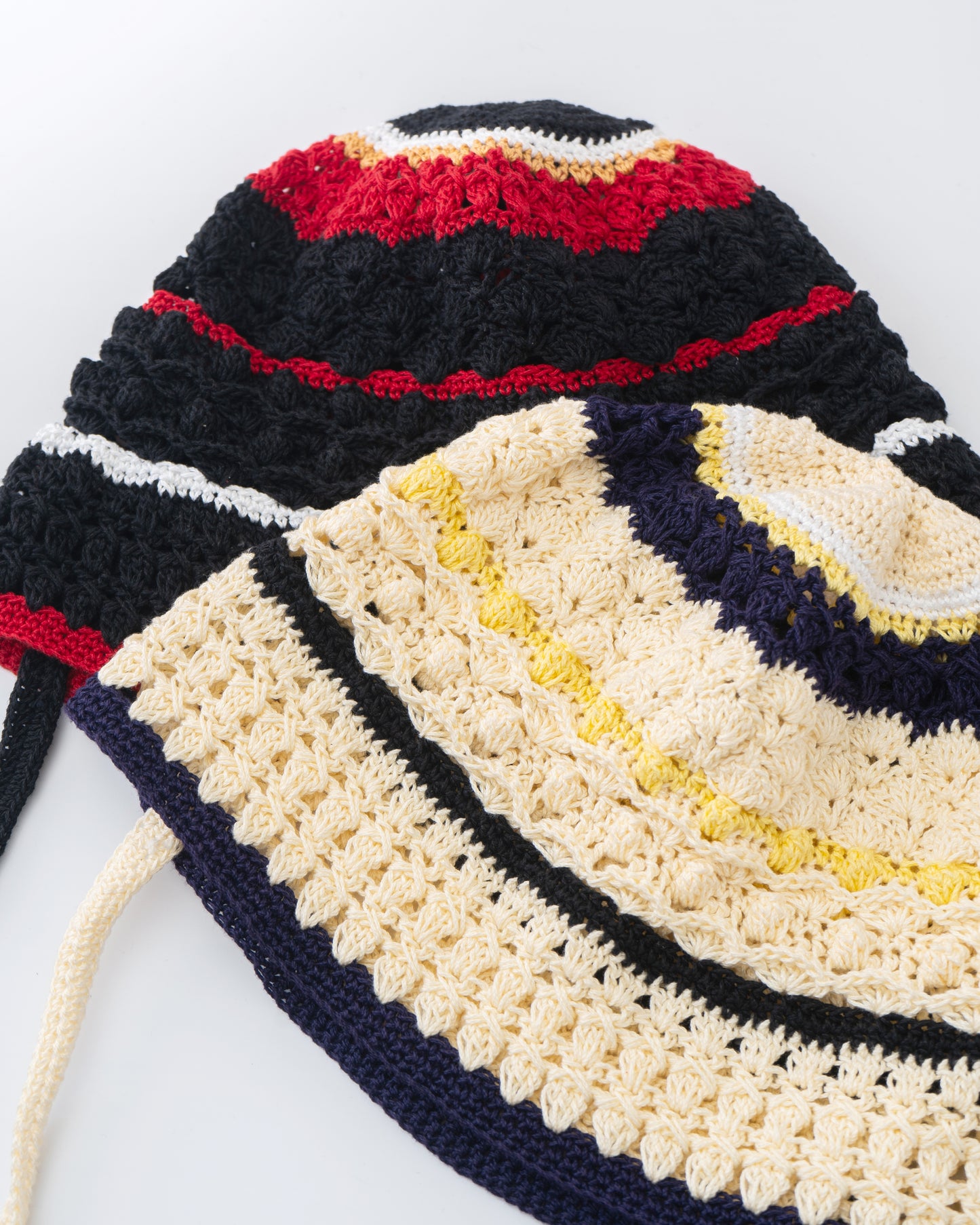 HAND KNITED BUCKET HAT "CONNIE"
