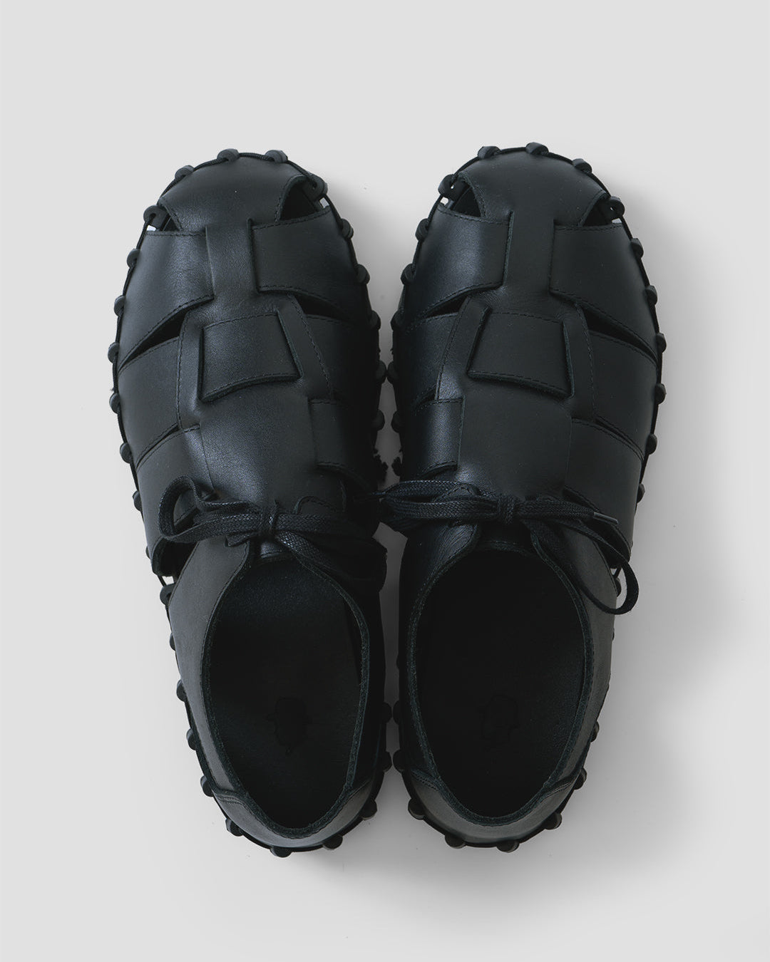 GRUKA CONPONENT SHOES
