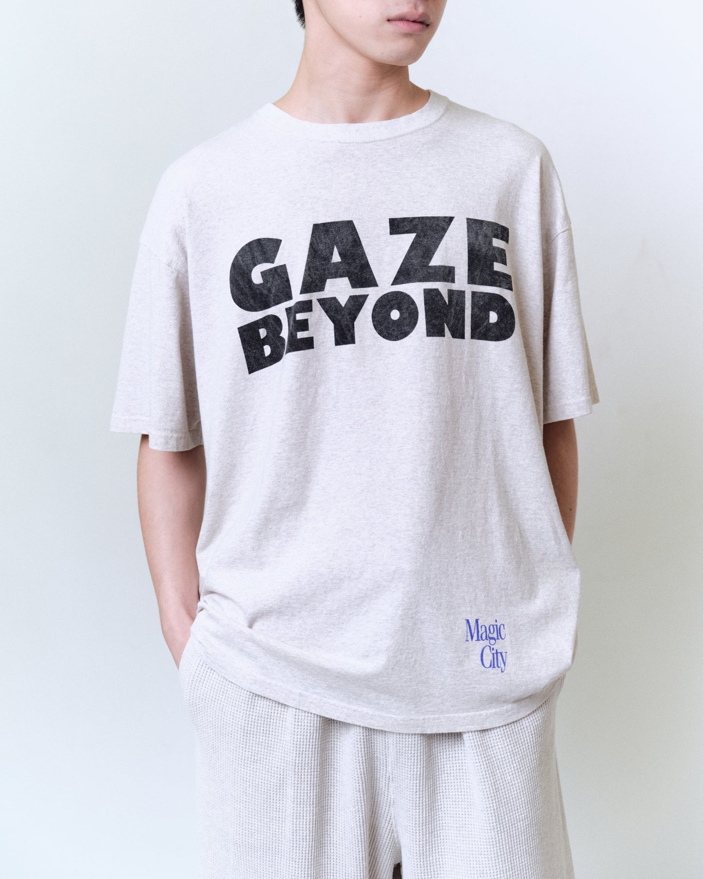 LOOSE FIT PRINT TEE : GAZE BEYOND
