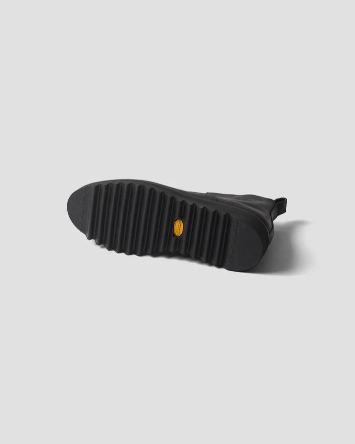 PULL TAB ZIP BOOTS
