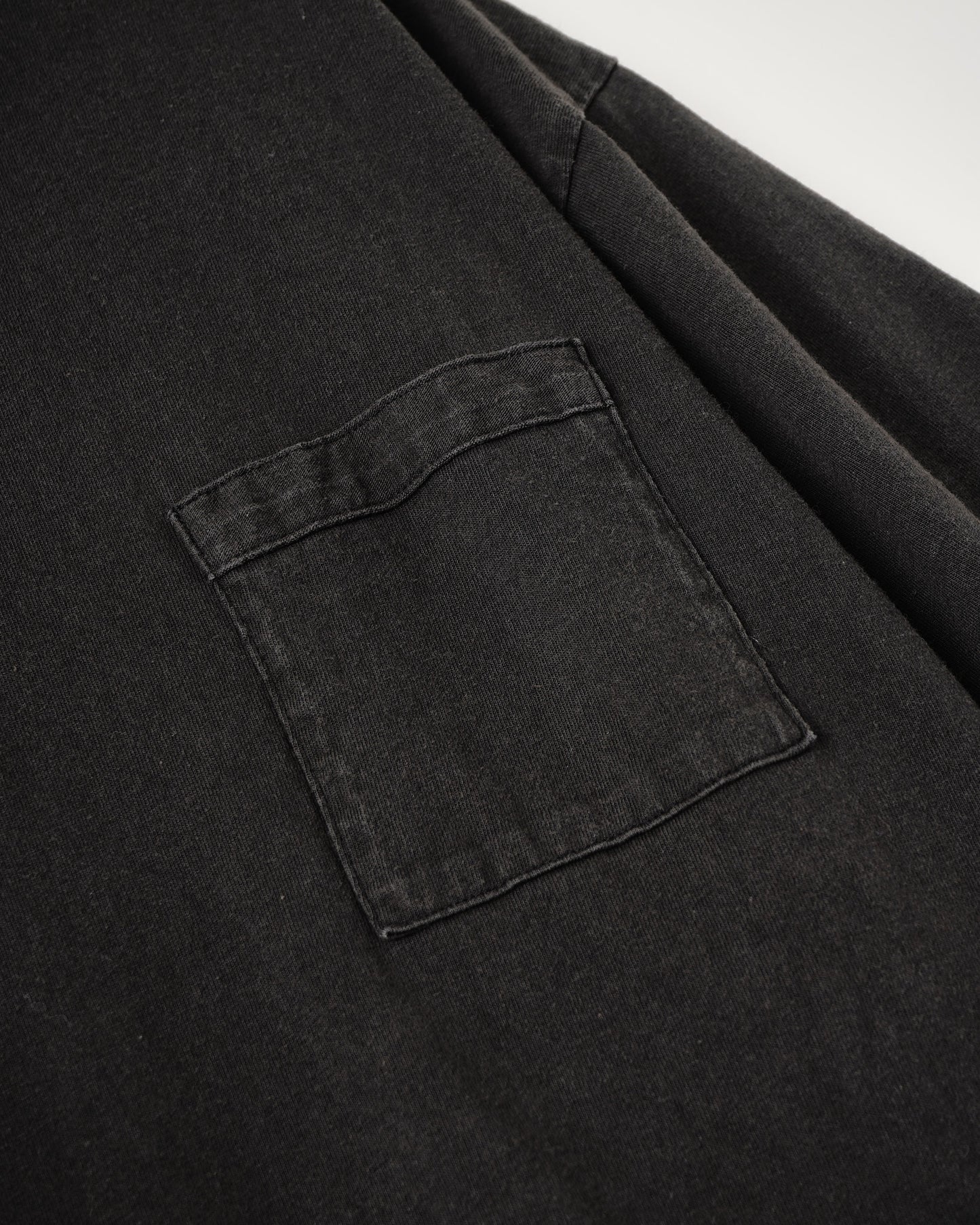 REVERSIBLE LOOSE FIT POCKET TEE : FADED