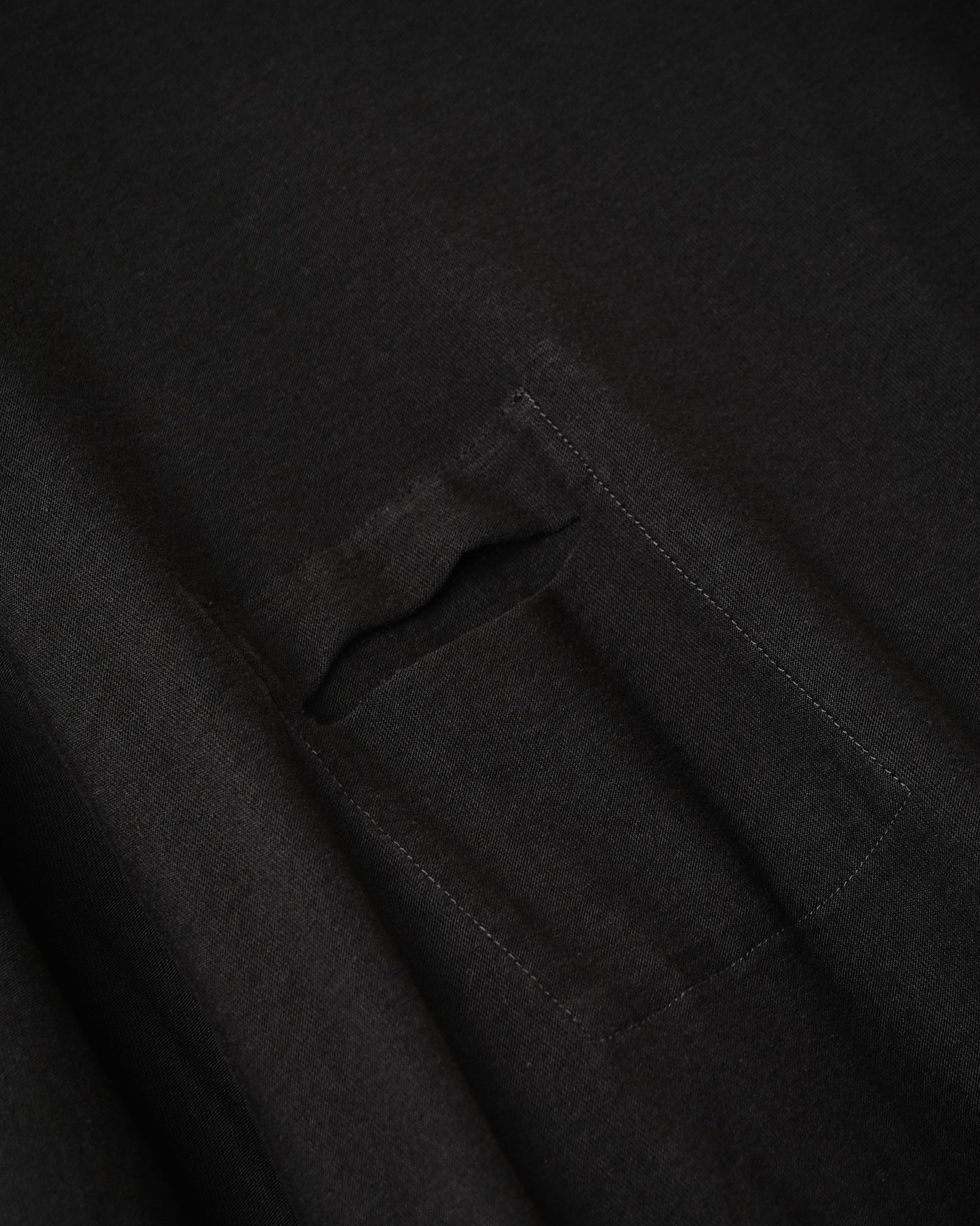 REVERSIBLE LOOSE FIT POCKET TEE