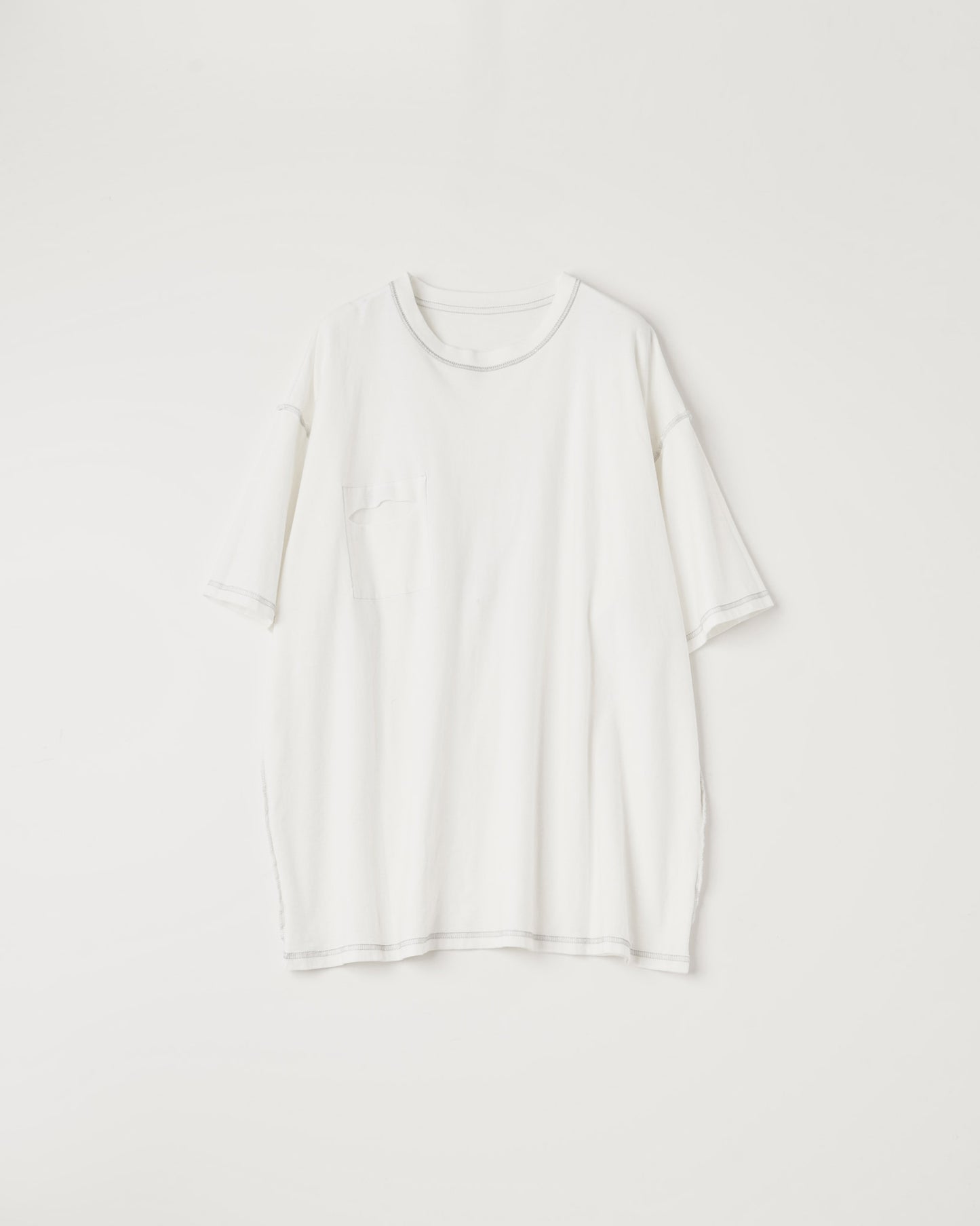 REVERSIBLE LOOSE FIT POCKET TEE