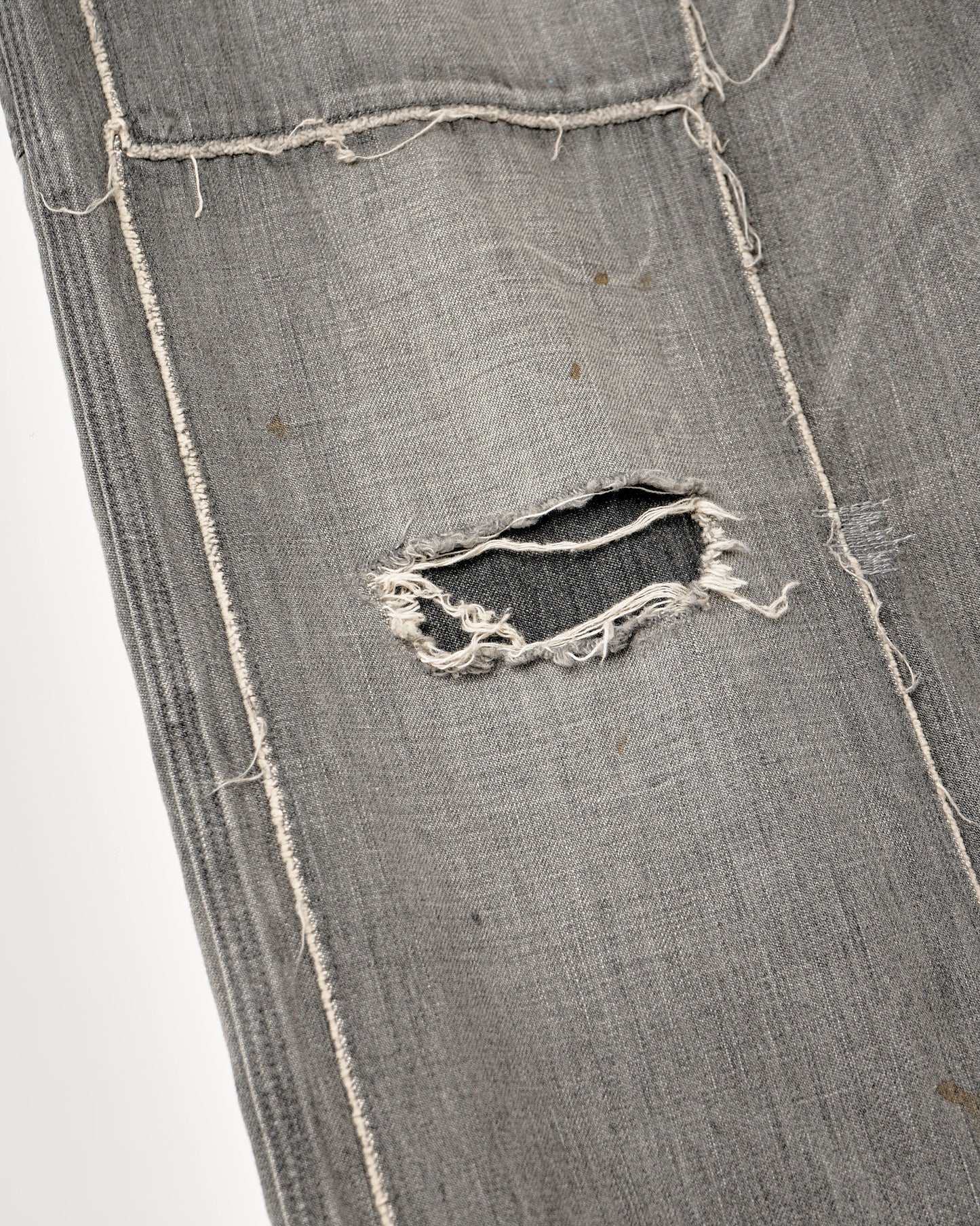 DENIM PAINTER PANTS : DISTRESSED