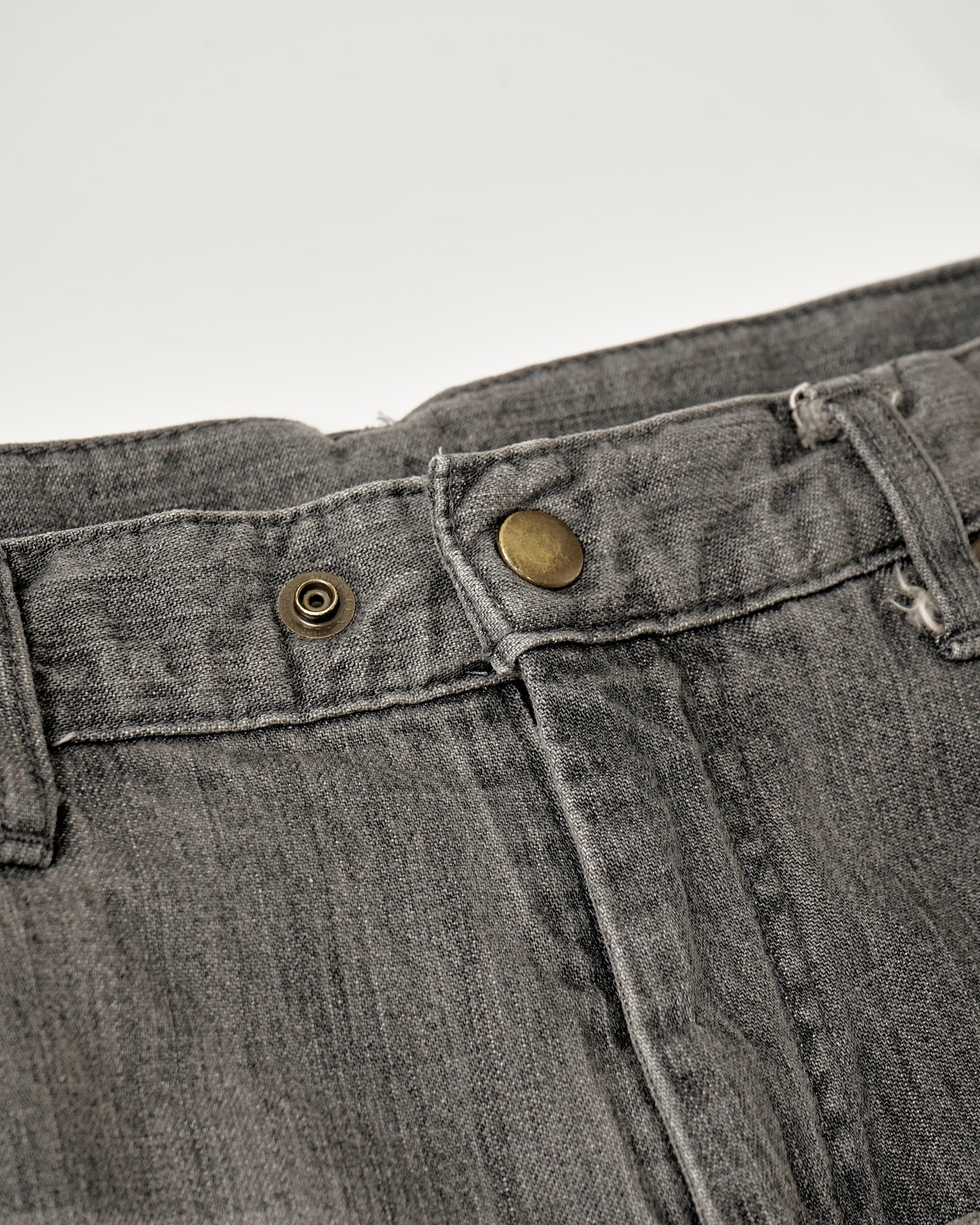 DENIM PAINTER PANTS : DISTRESSED