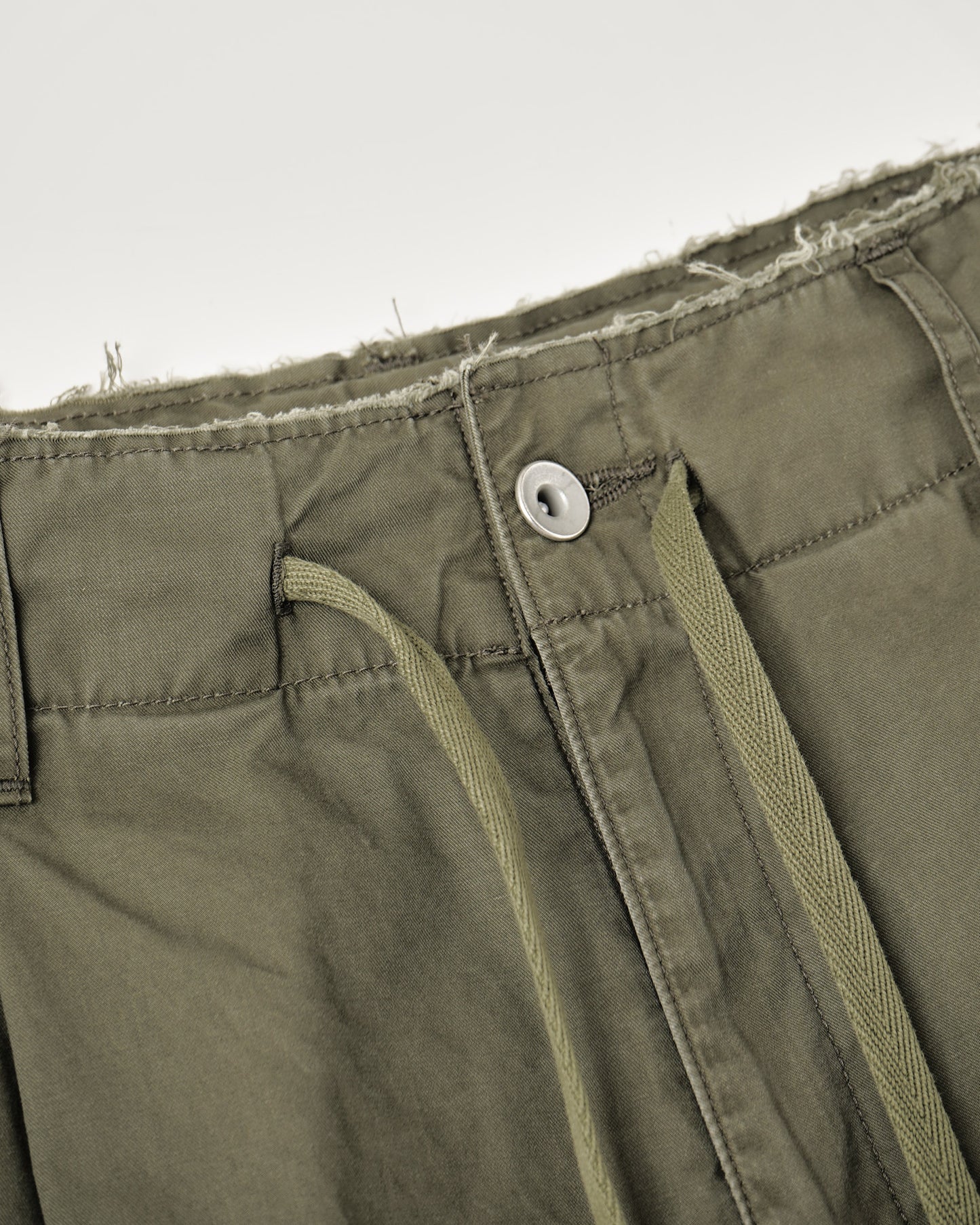 COTTON SERGE ONE TUCK CARGO PANTS : TELE CUT