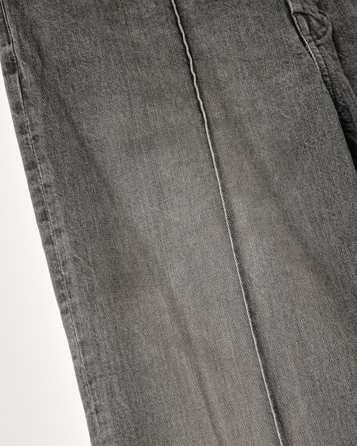 12oz DENIM STRAIGHT PINTUCK PANTS : DELTA SHAPE