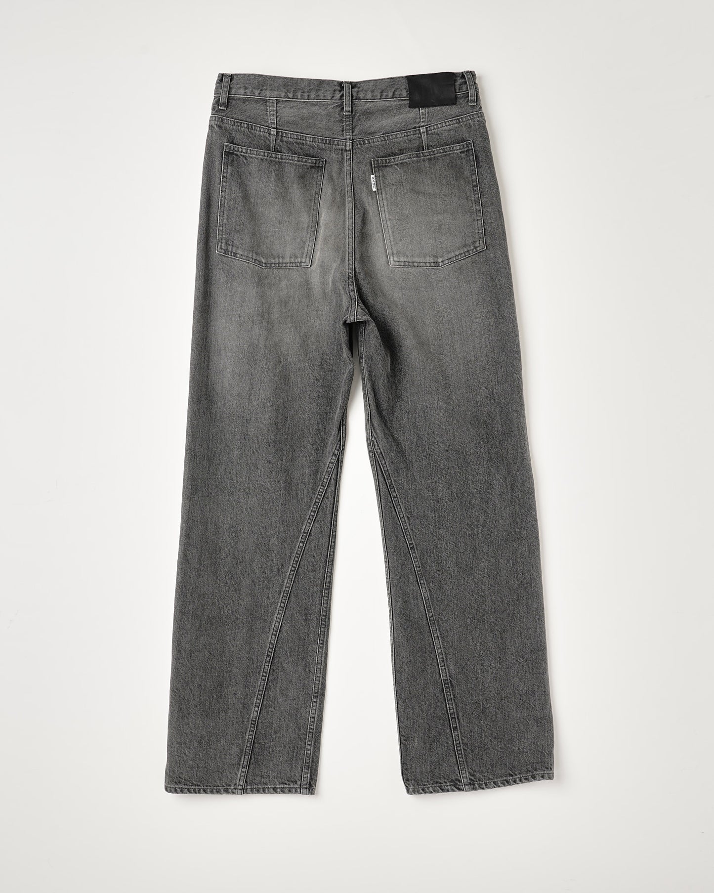 12oz DENIM STRAIGHT PINTUCK PANTS : DELTA SHAPE
