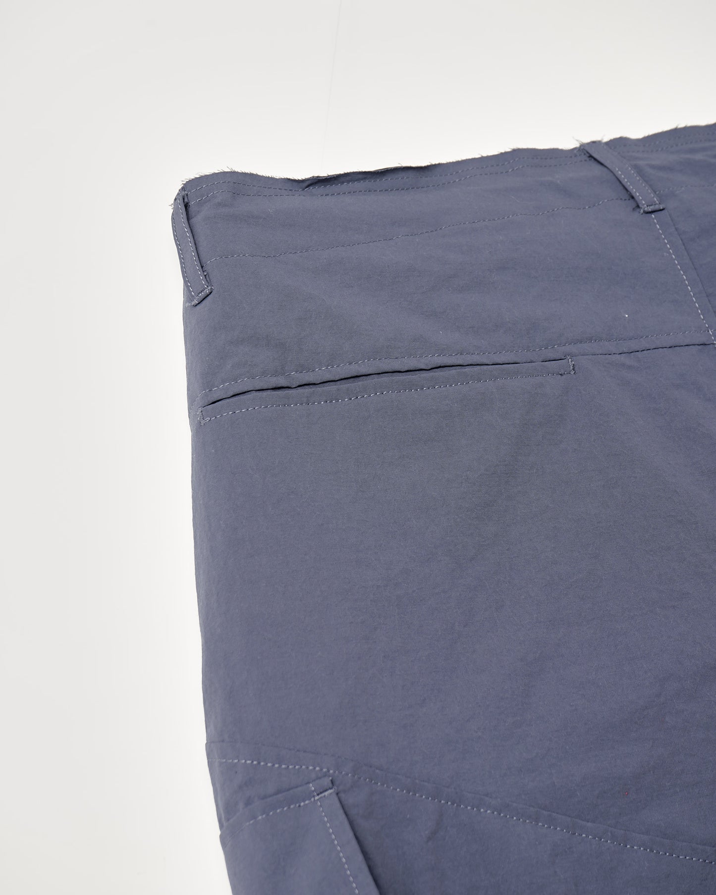NYLON TWILL ONE TUCK CARGO SHORTS : TELE CUT